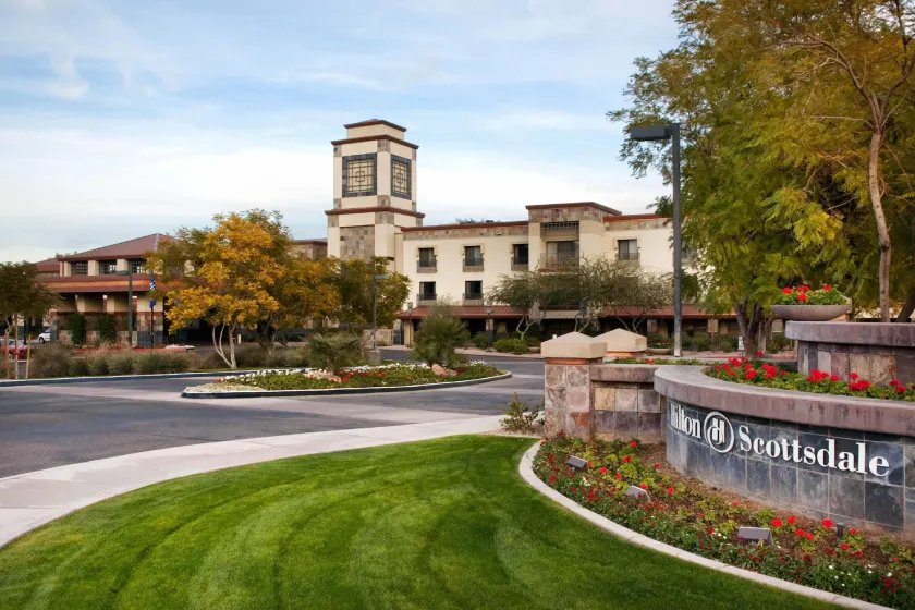 Hilton Scottsdale Resort & Villas - Image 1