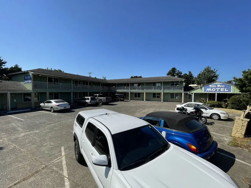 Villa West Motel - Image 1