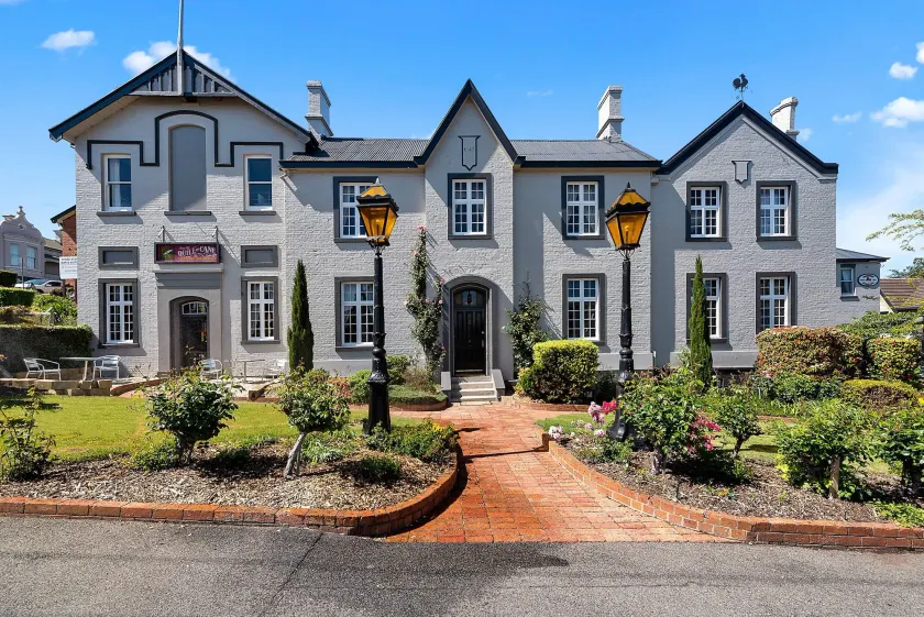 Quality Hotel Colonial Launceston - Image 1