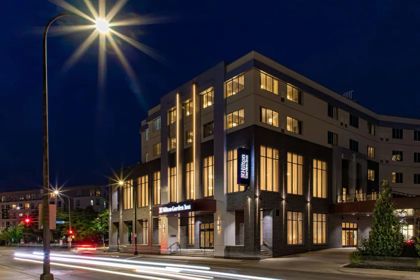 Hilton Garden Inn Minneapolis University Area - Image 1