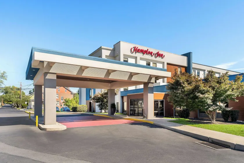 Hampton Inn Stroudsburg/Poconos - Image 1
