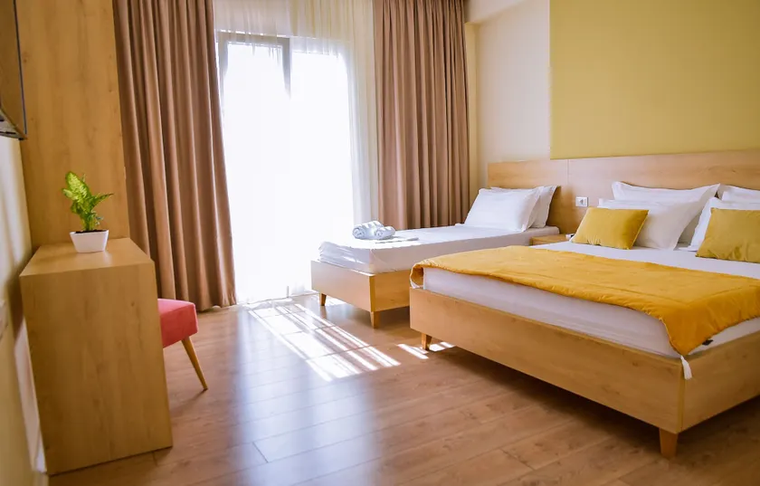 Airport Garden Hotel - Image 1