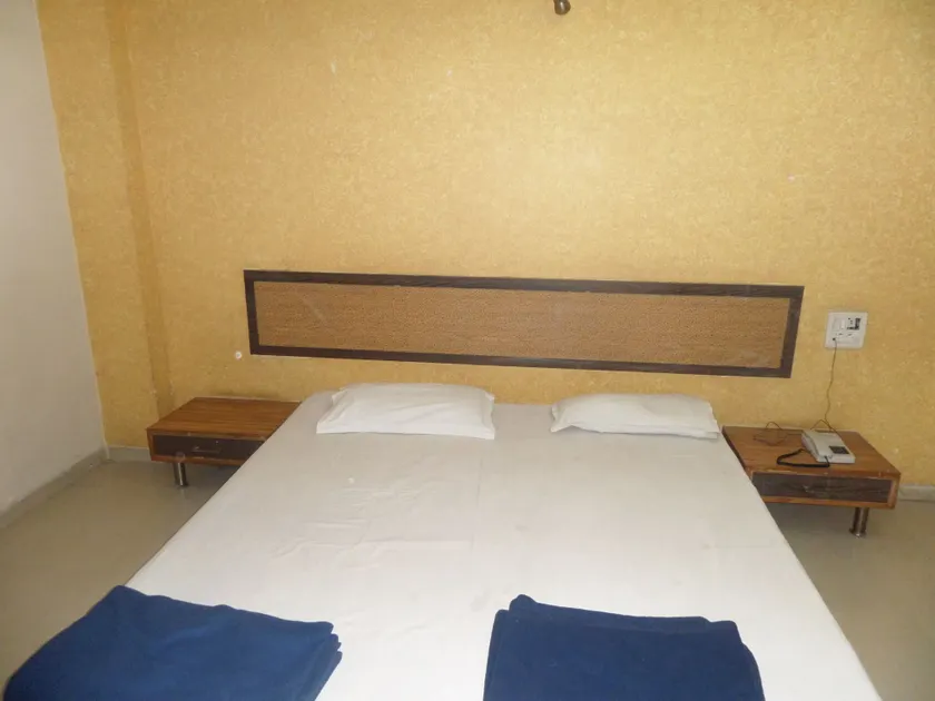Tourist Home Lodging - Image 1