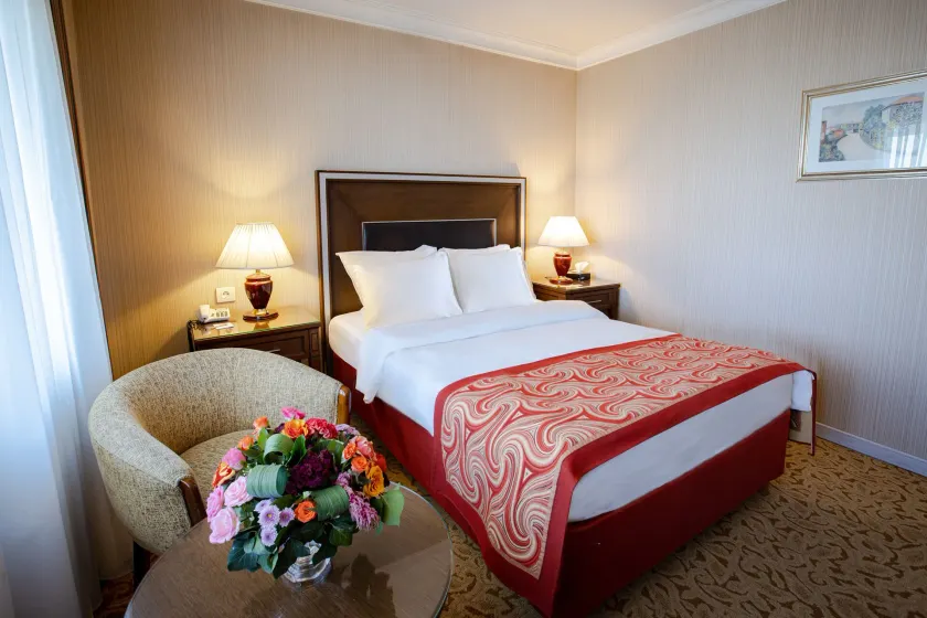 Buyukhanli Park Hotel - Image 1