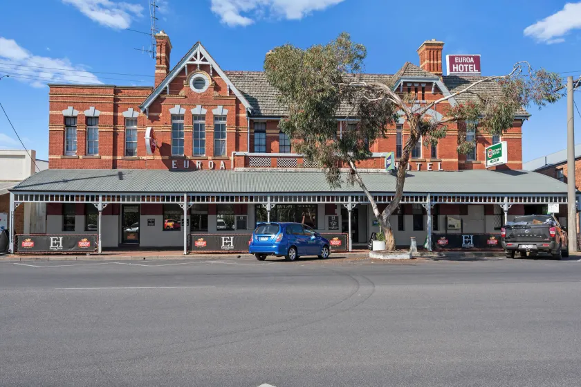 Euroa Hotel - Image 1