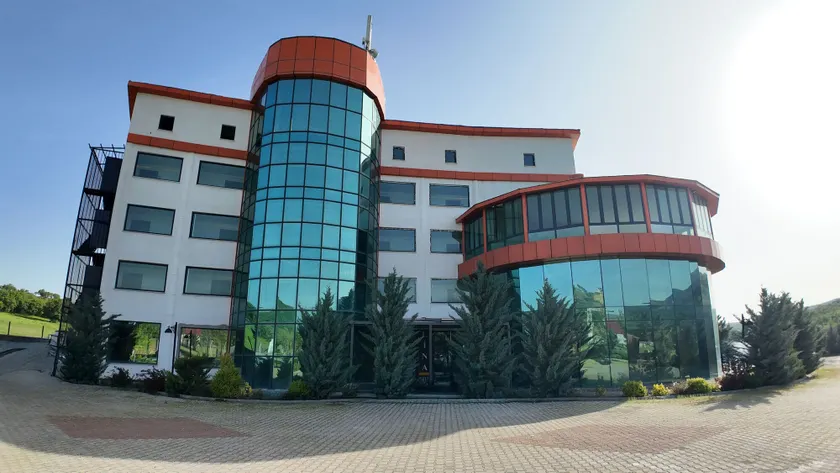 Lina Garden Hotel - Image 1
