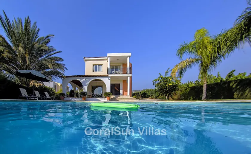 Amazing Pool, Complete Privacy, Amenities and Beach nearby - Image 1