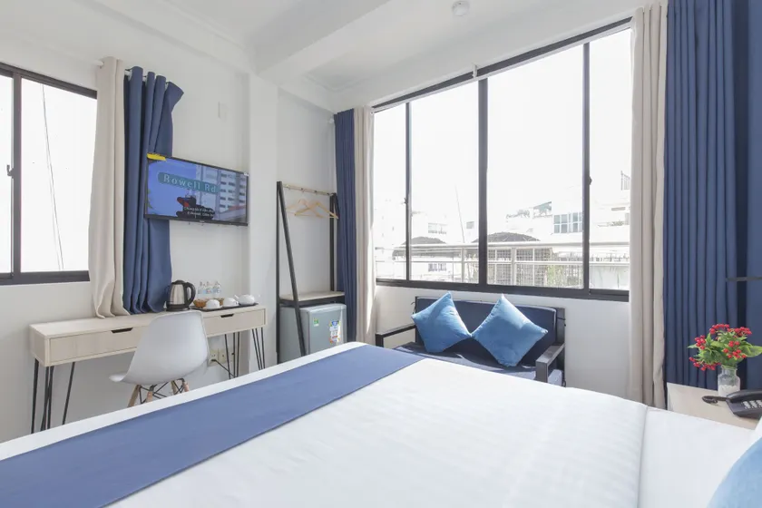 Spotlight Hotel - Image 1