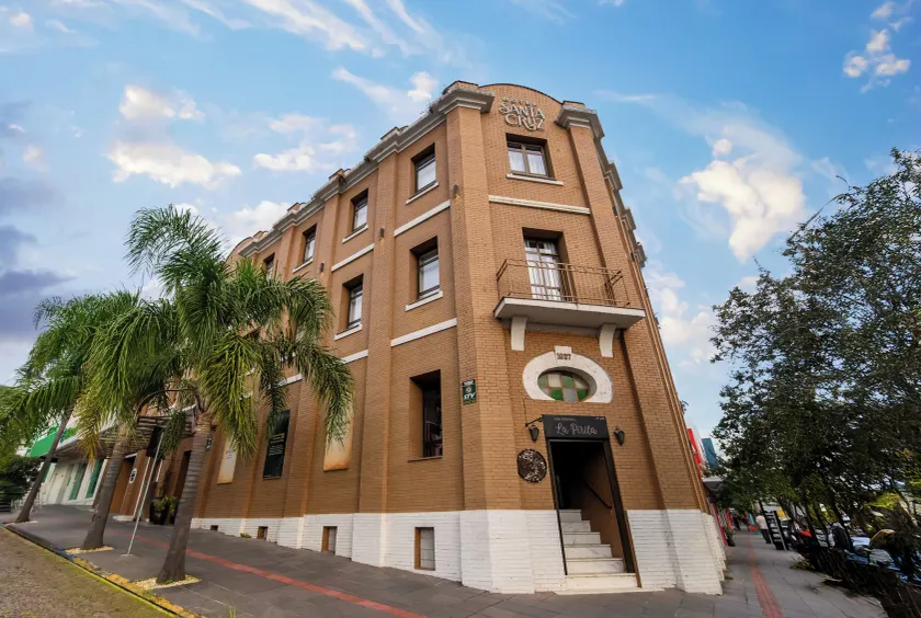 Hotel Santa Cruz - Image 1