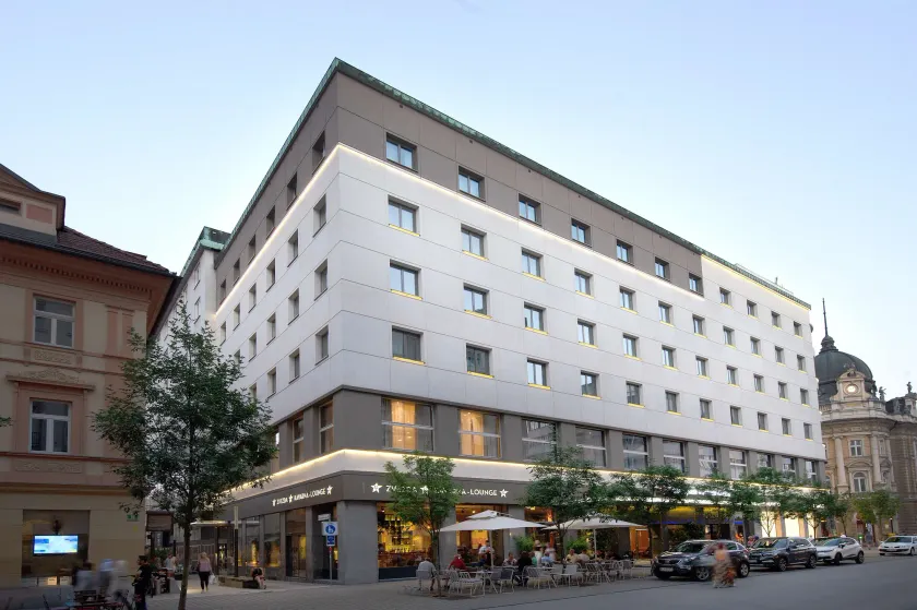Best Western Premier Hotel Slon - Image 1
