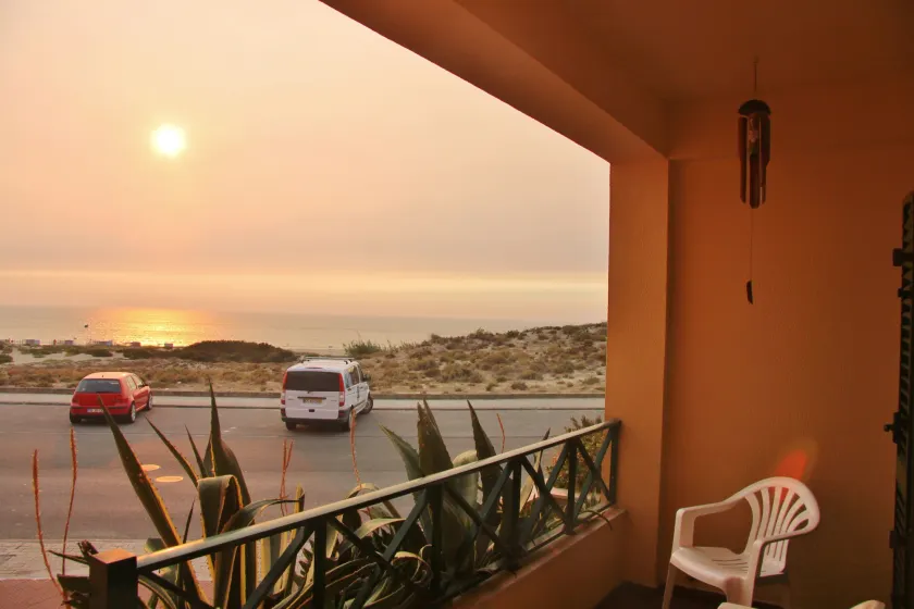 Supertubos Beach Hostel - Image 1