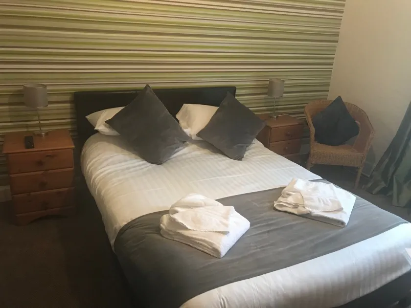 Crown Hotel - Image 1