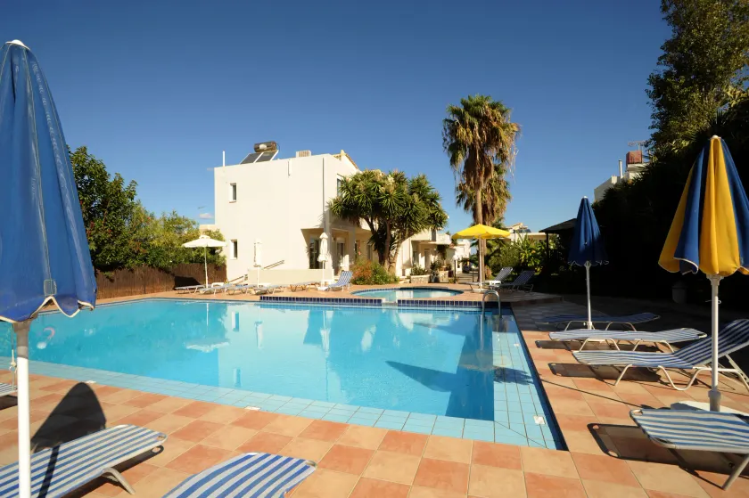 Evilion hotel - Image 1
