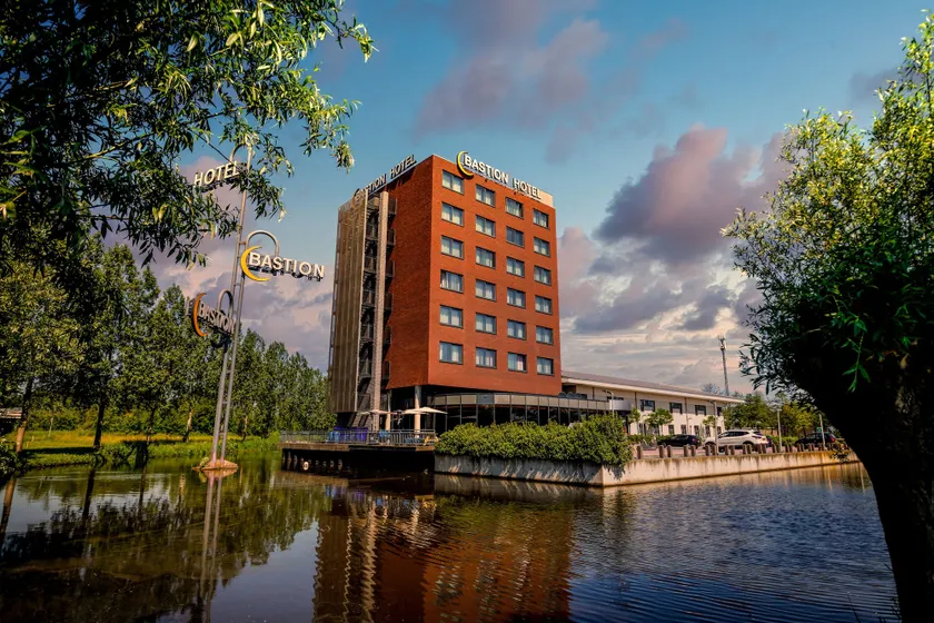 Bastion Hotel Haarlem Velsen - Image 1