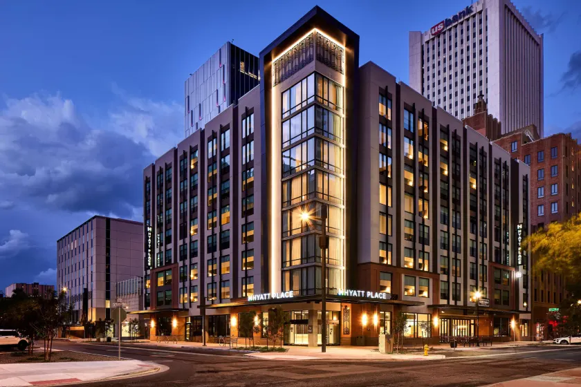 Hyatt Place Phoenix/Downtown - Image 1