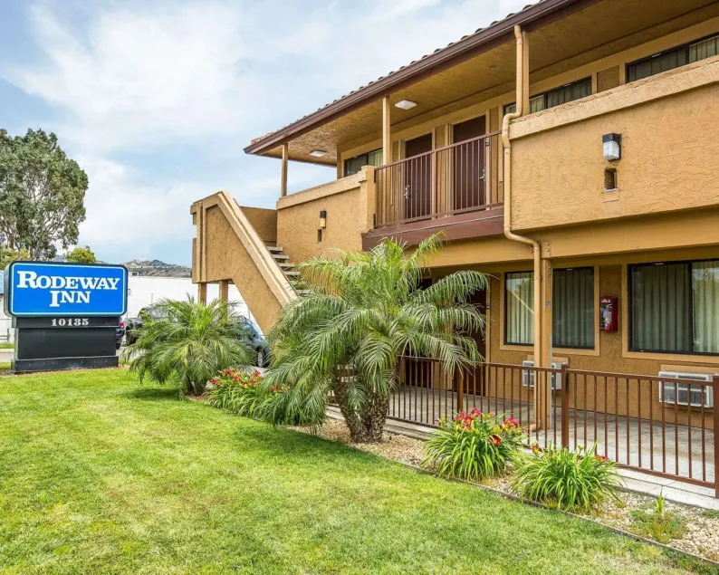Rodeway Inn Santee San Diego East - Image 1