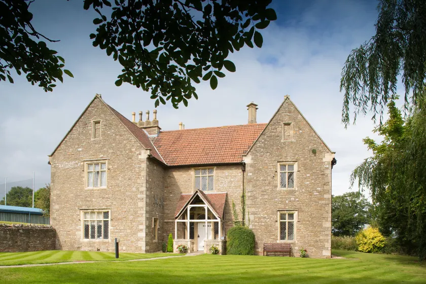 Thornbury Lodge - Image 1