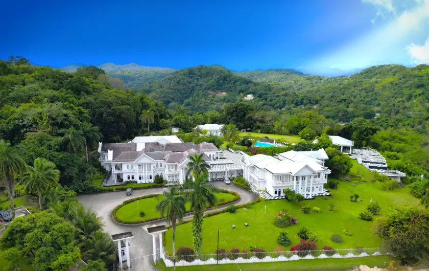 Jamaica Palace Hotel - Image 1