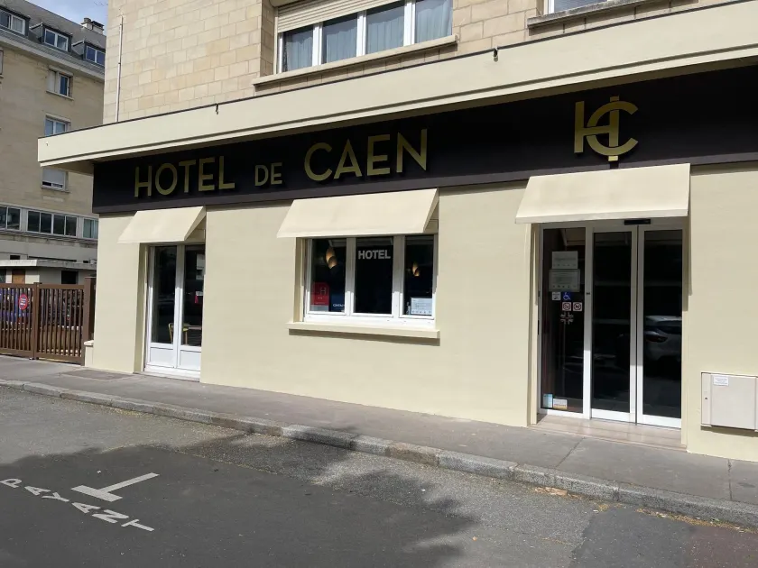 Hôtel de Caen - Image 1