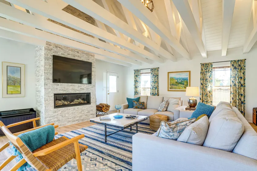 Shenandoah Valley Riverside Retreat Near Wineries - Image 1