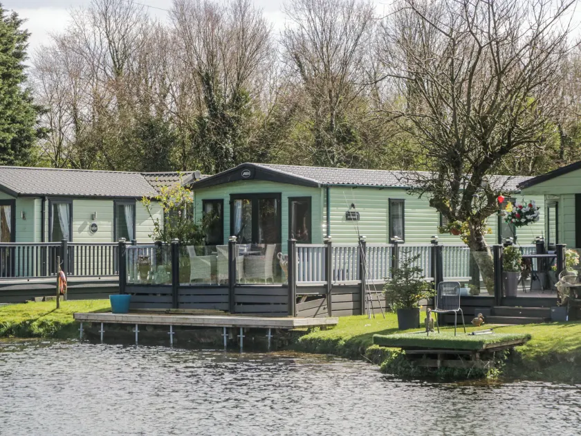 Carp Lodge - Image 1