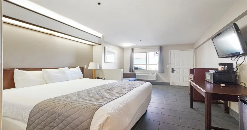 Budget Inn and Suites Stockton Yosemite - Image 1