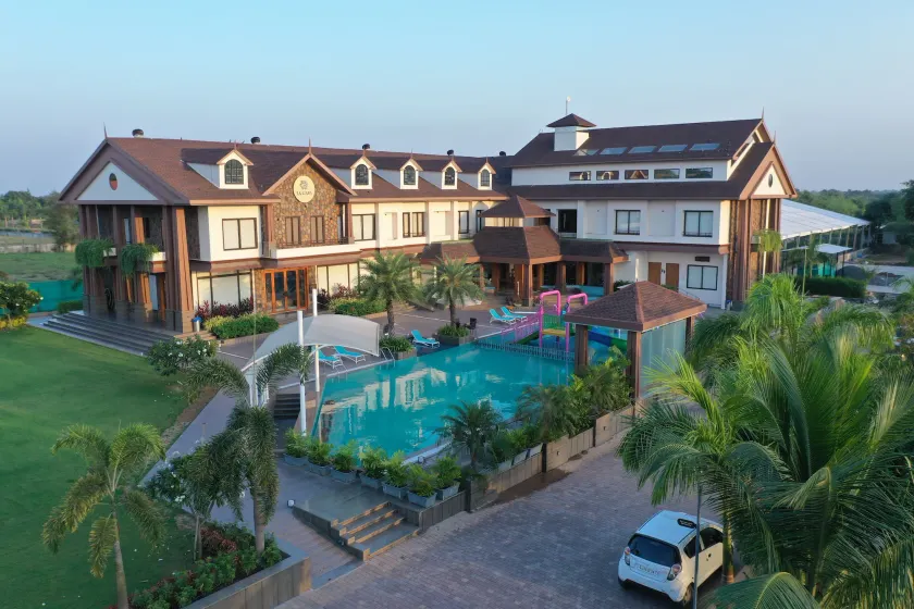 LA CASA. CLUB & RESORT - Image 1