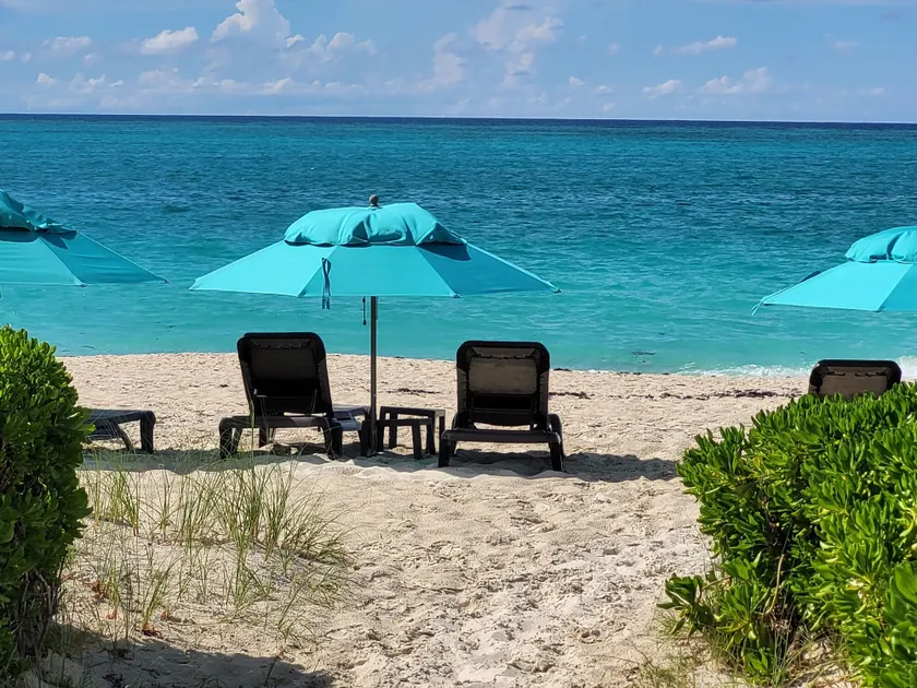 Sibonne Beach Hotel - Image 1