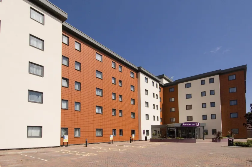 Premier Inn Portsmouth Port Solent - Image 1