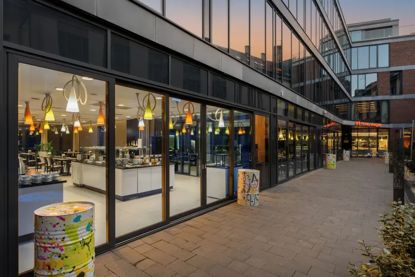 Art Hotel Szeged - Image 1