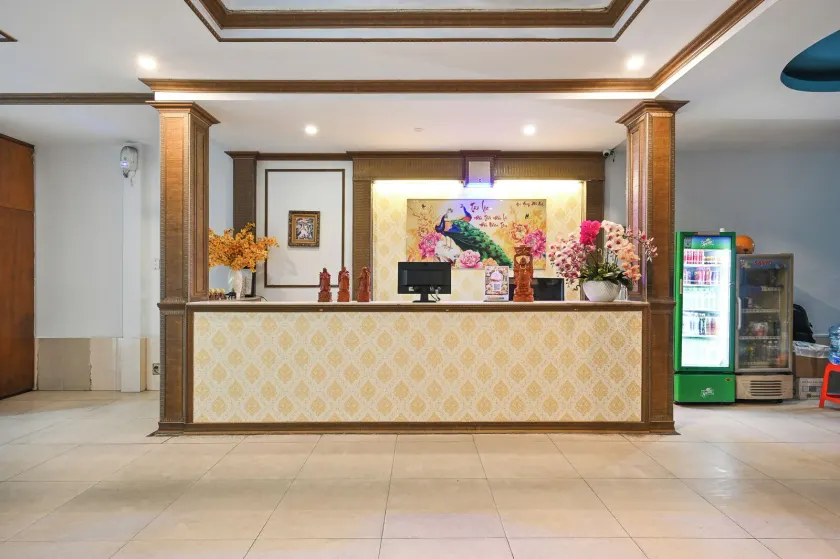 Hoang Phung Hotel - Tan Son Nhat Airport - Reception