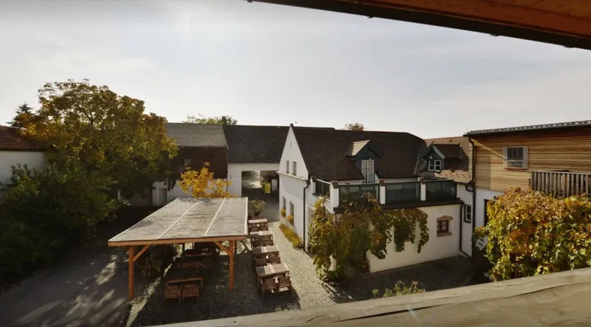 Weingut Zuschmann-Schöfmann - Image 1