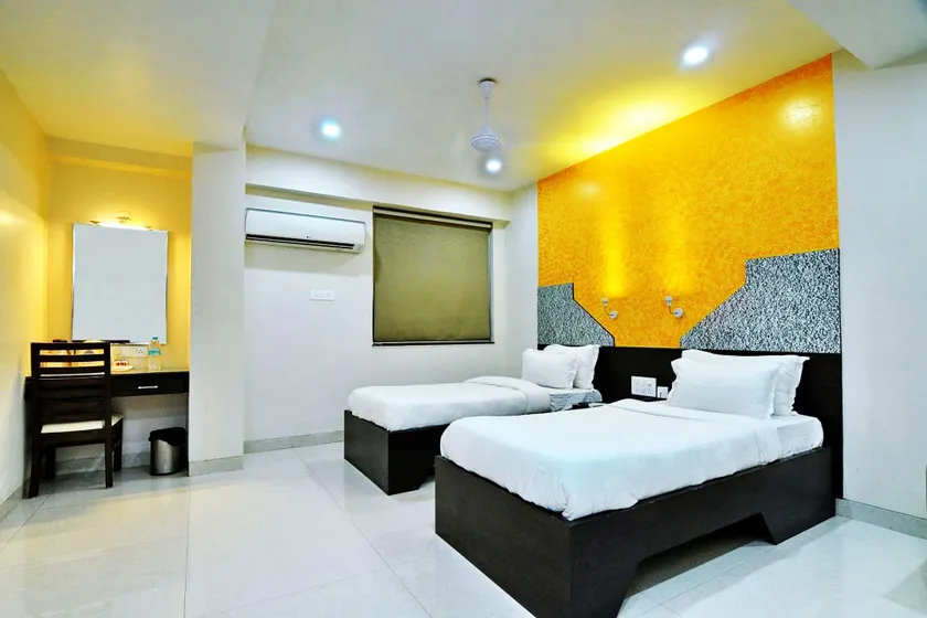 Savera A Business Luxury Hotel - Image 1