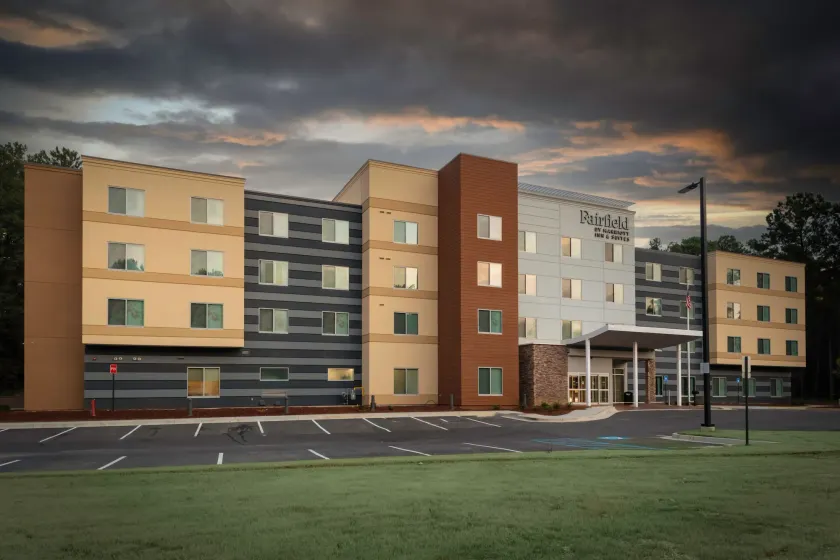 Fairfield Inn & Suites by Marriott Atlanta Marietta - Image 1