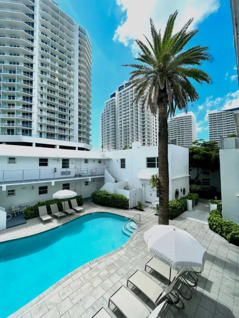 Aqua Hotel - Image 1