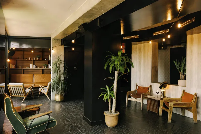 Hotel Henri NY - Image 1