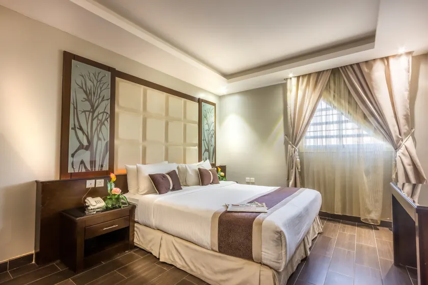 Al Muhaidb Residence Al Malaz 3 - Economic - Image 1