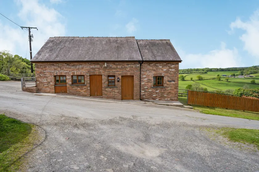 Bwthyn-y-Rhiw - Image 1