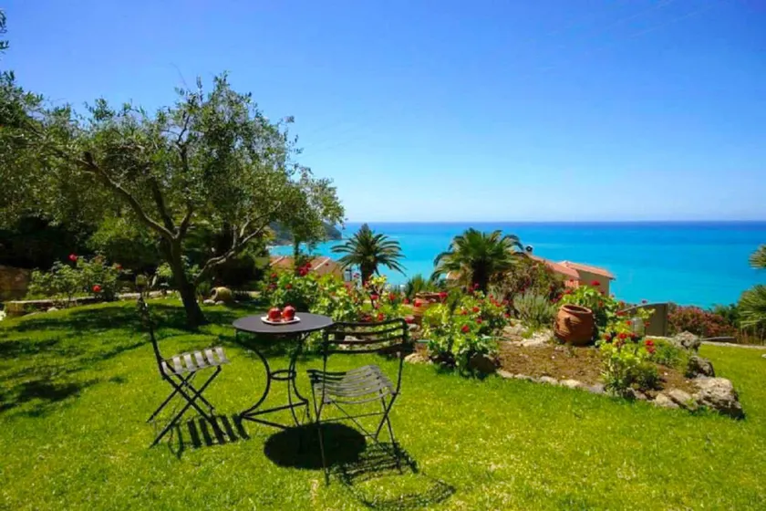 Natalia Apartment A with panoramic sea views of Agios Gordios bay - Image 1