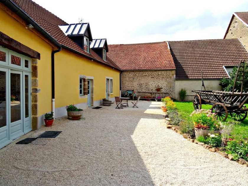 Datcha Bourguignonne, Chambres & Gîte - Image 1