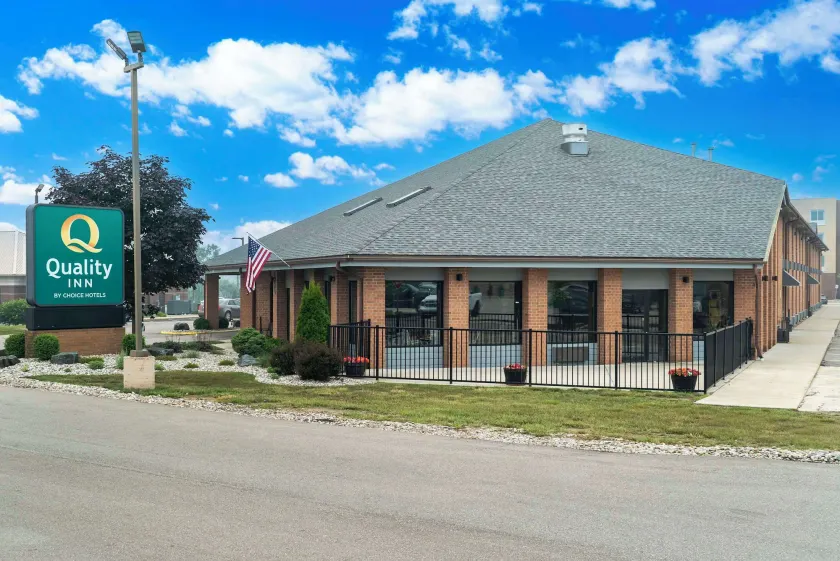 Quality Inn Grand Blanc - Flint South - Image 1