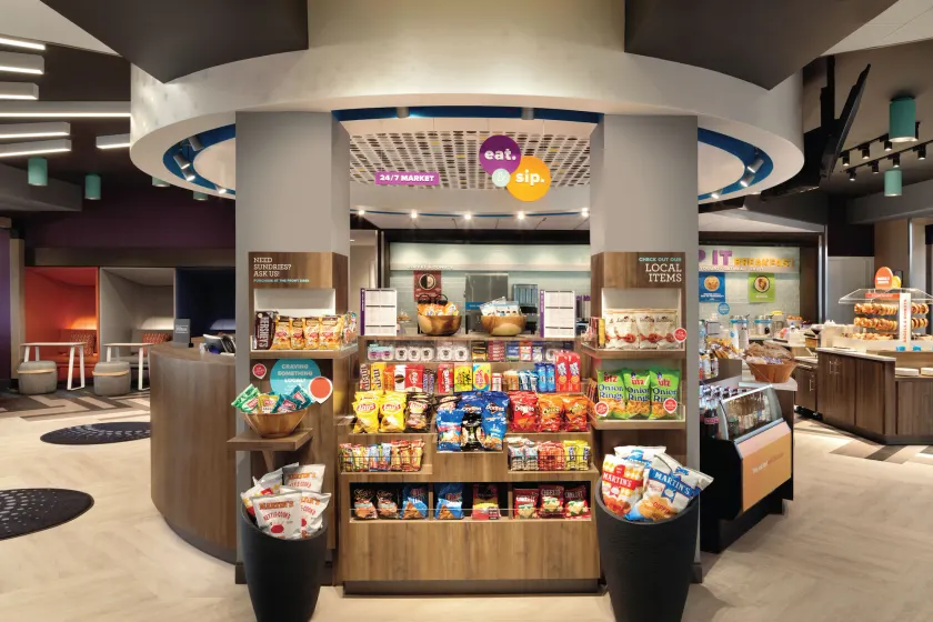 Tru by Hilton Austin University Capitol District - Reception