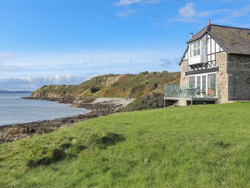 The Old Lifeboat House - Image 1