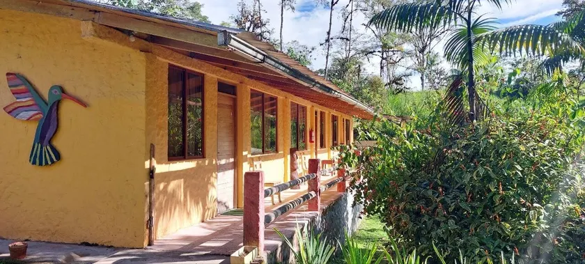 Mindo Loma bird lodge - Image 1