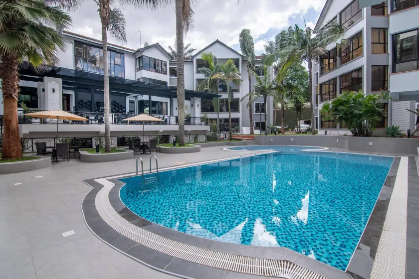 CySuites Apartment Hotel - Image 1