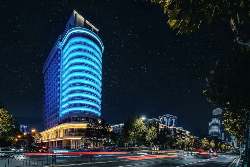 Ethos Hotel Wuhan Riverside - Image 1