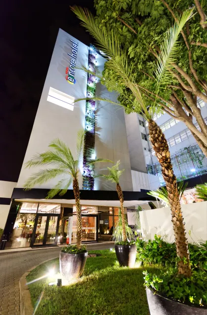 Ramada Encore Centro Tiradentes - Image 1