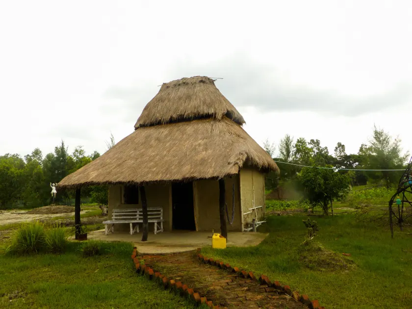 Backpackers Eco Village - Image 1