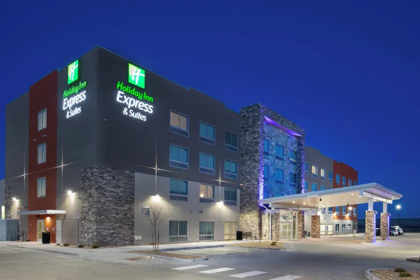 Holiday Inn Express & Suites - Denver NE - Brighton by IHG - Image 1