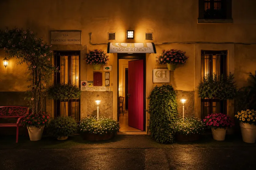 Giardino Giusti House & Court - Image 1
